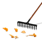 Уборка листвы и компостирование