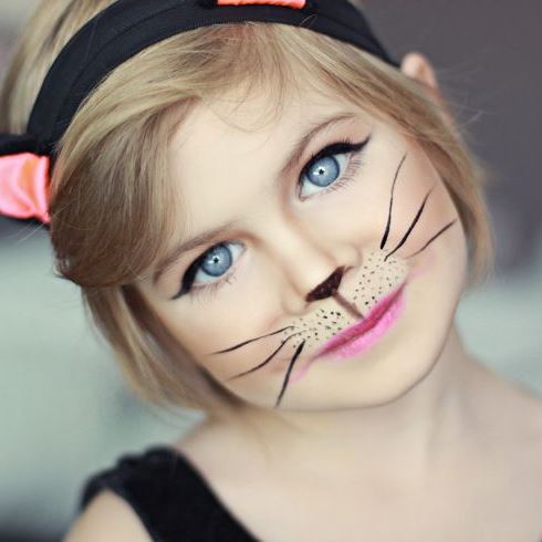 Девочка кошка косметика