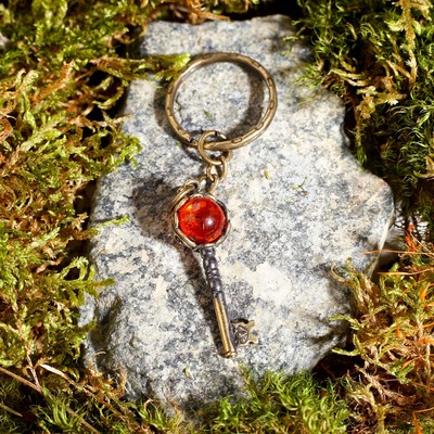 брелок ключик