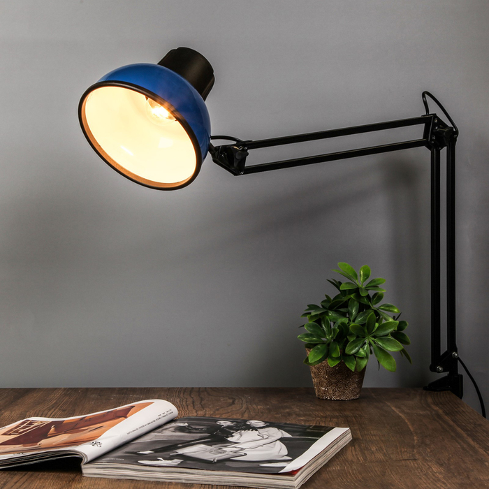 лак для ногтей. беспроводной светильник на батарейках. лак для ногтей без лампы. лак brigitte bottier. лак для маникюра лампа.