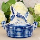 Солонка с крышкой «Курочка», гжель, фарфор Солонка с крышкой «Курочка», гжель, фарфор
