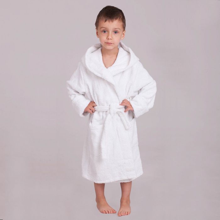 ребенок в махровом халате. детские халаты белый. халат для мальчиков. дети в халатиках. халат детский махровый.