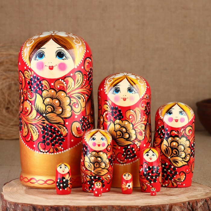 Золотая Хохлома Матрешка. Расписная кукла из российских сувениров. Развлечение матрешки