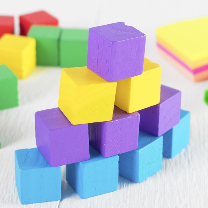 Покажи картинку кубики. Кубики цветные. Разноцветные кубики. Детские кубики. Детские цветные кубики.