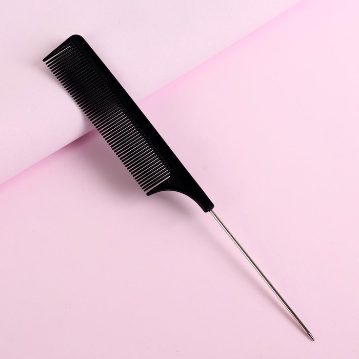 Расчёска с металлическим хвостиком, 20 × 2,5 см, цвет чёрный - фото 37573