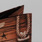 Пакет крафтовый вертикальный «Подарок настоящему мужчине», 23 × 27 × 8 см 1499491