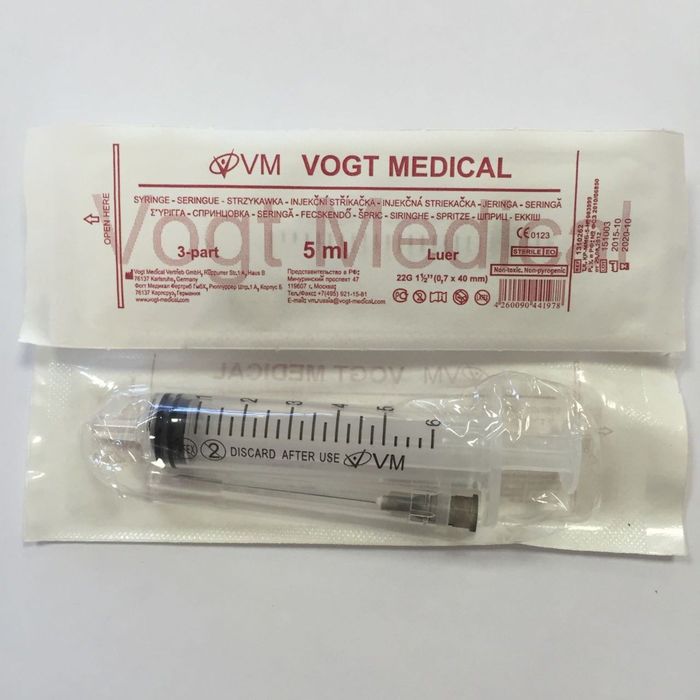 Шприц Vogt Medical 5мл c приложенной иглой 22G 1/2 (0.7*40мм)