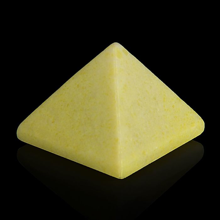 Пирамида из камня. Оливковый жадеит от 28х19мм/20г: коробка