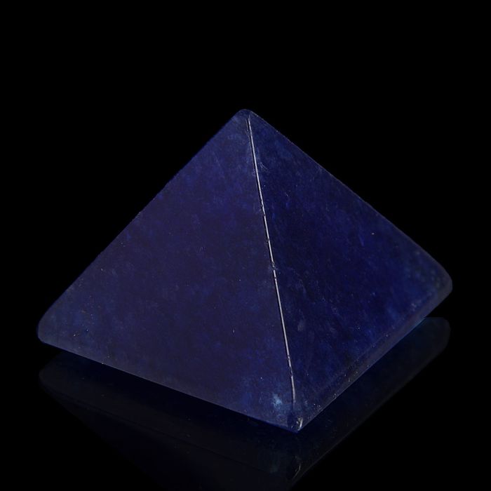 Пирамида из камня. Голубой кварц от 38х33мм/80г: коробка