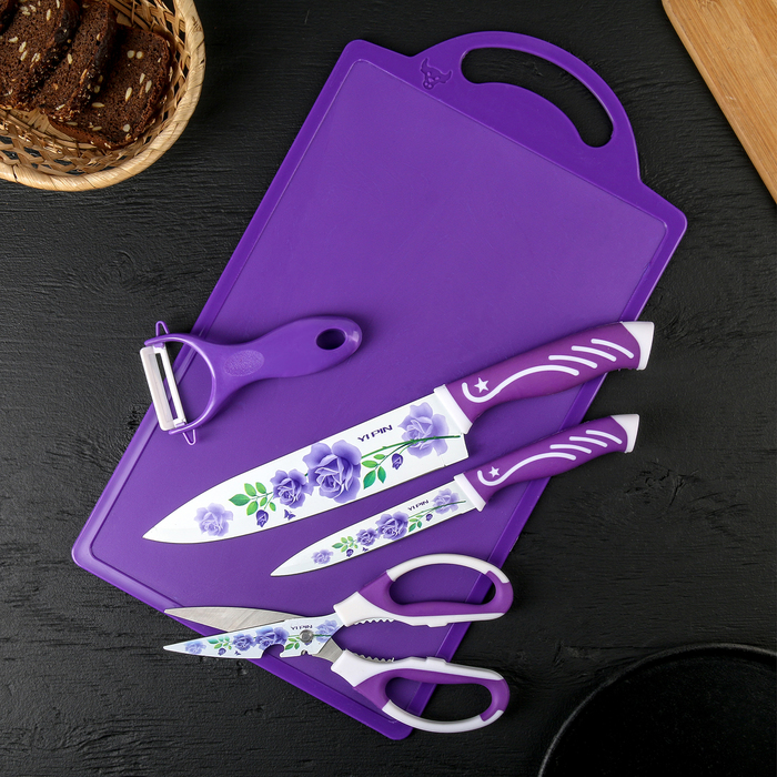 Санки тетрадь солнце ножницы доска определите изменяются. Фиолетовый набор ножей. Фиолетовые кухонные доски. Доска разделочная фиолетовая. Ножницы и Овощечистка набор.