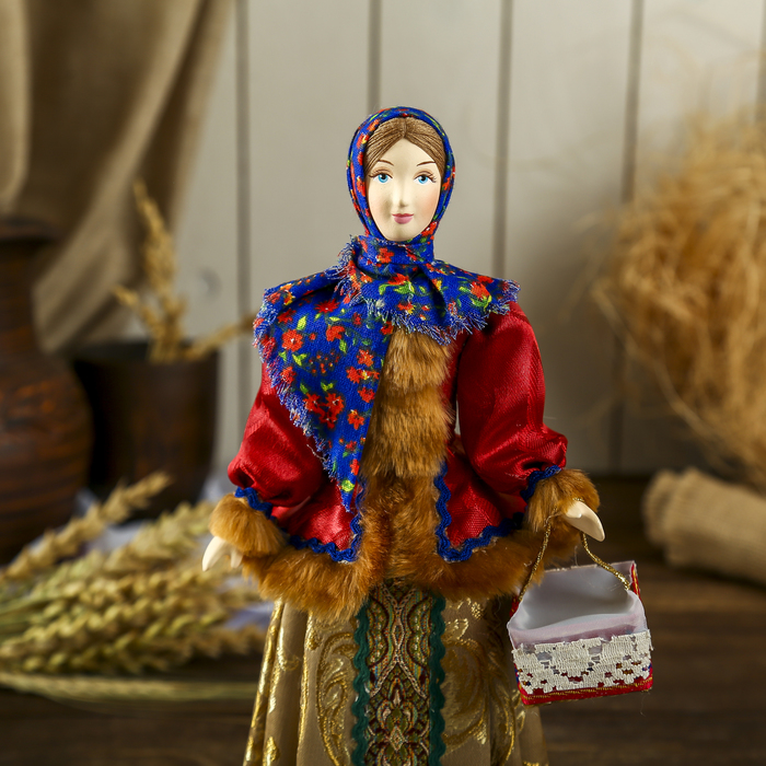 Кукла ручной работы Девушка в платочке 9 см