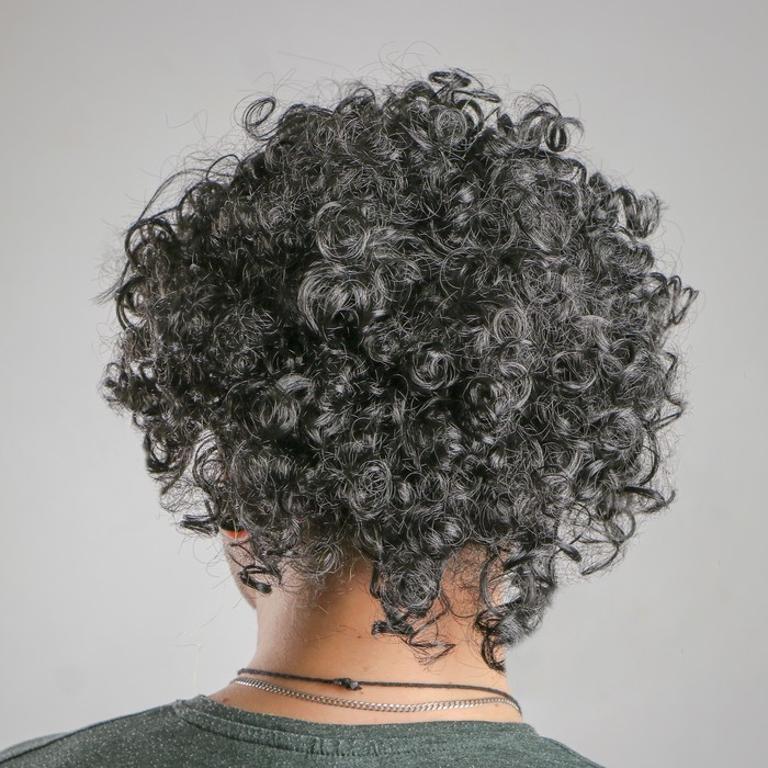 Карнавальный парик, объёмный, обхват головы 56 см, цвет чёрный - фото 797576789