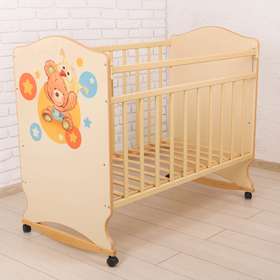 Детская кроватка «Мишутка» на колёсах или качалке, цвет бежевый
