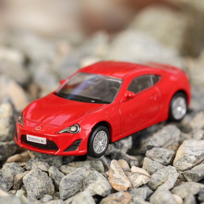 Машина металлическая Toyota 86, масштаб 1:64, без механизмов, 2 цвета МИКС