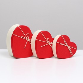 Набор коробок 3 в 1 сердца, белый-красный, 21 х 19 х 9 - 15.5 х 14 х 6 см