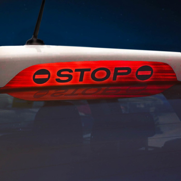 Наклейка на стоп сигнал на заднее стекло "STOP"