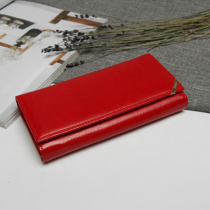 Красный кошелек фото