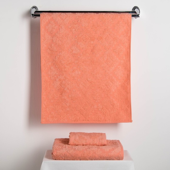 Unique 30. На полотенце персикового цвета вышивки. Фон персиковый полотенце. Фон персиковый полотенце в полоску. Полотенце с персиком купить.