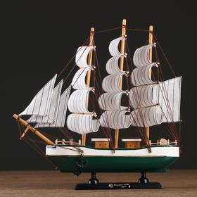 Ship souvenir average "three-masted", side black with a white stripe, three masts, white sails, Meeks, 33 x 7 x 32 cm