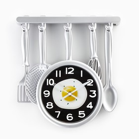 Часы настенные, серия: Кухня, "Кухонная утварь" на циферблате яичница, серебро, 32х34 см в Донецке
