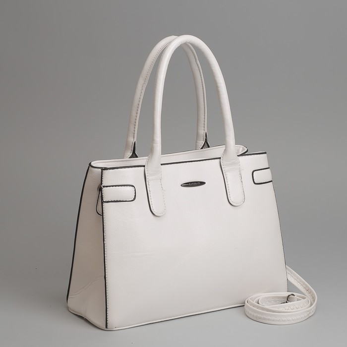 женская сумочка на длинном ремне. ремешок для сумки через плечо. сумка женская на длинном ремешке. сумка через плечо женская большая. женская сумка с карманами наружными.