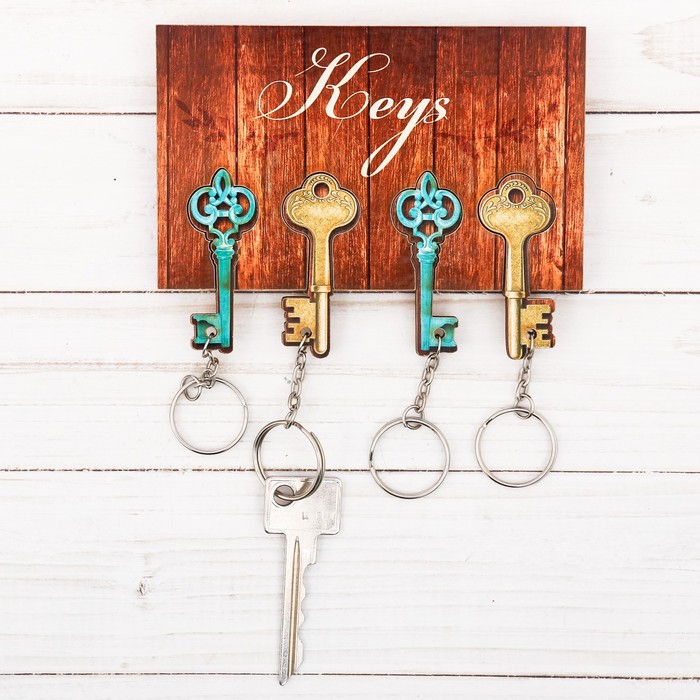 Ключница деревянная с брелоками &quot;Keys&quot;