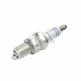 Свеча зажигания BOSCH 0242235915 3219065