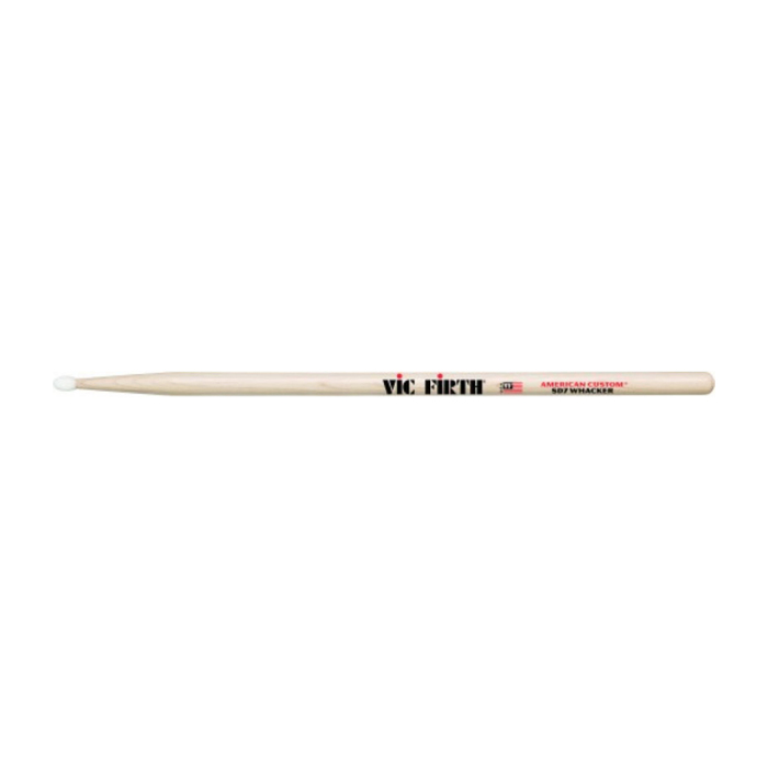 Барабанные палочки VIC FIRTH SD7 Whacker нейлоновый продолговатый наконечник, клён