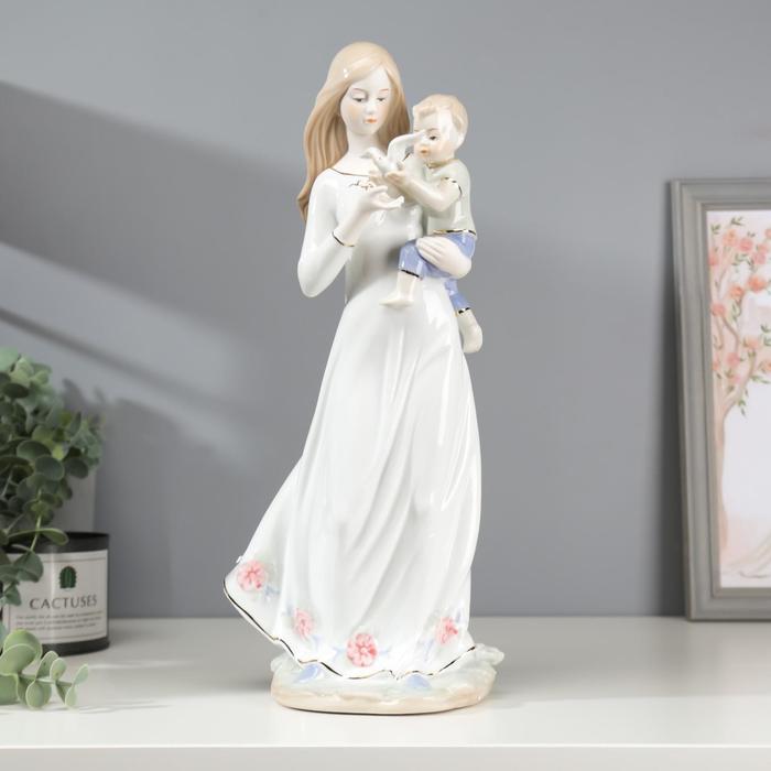 Сувенир керамика "Мама с сыном и белой голубкой" 36х17х13 см