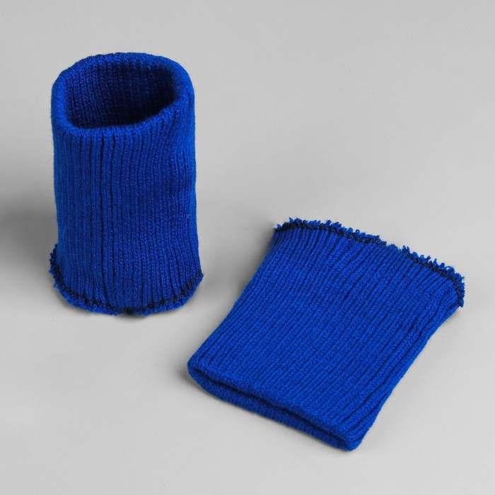 запонка на рукаве. рукав куртки. длинные манжеты на рукавах. манжеты для шитья. запонки на рубашке.