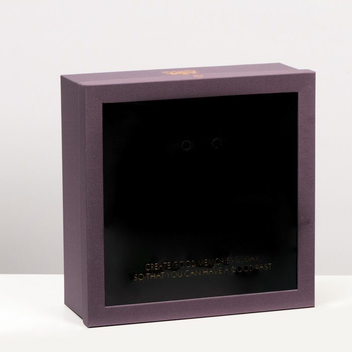 Коробка подарочная, с PVC окном, 26,5 х 26,5 х 10 см