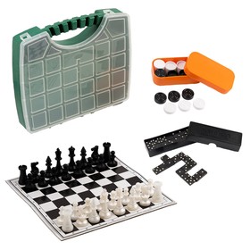 Настольная игра 3 в 1 "В дорогу": шахматы, домино, шашки (2 доски из картона 29х29 см), микс