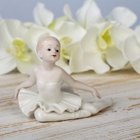 {{photo.Alt || photo.Description || 'Сувенир керамика &quot;Малышка-балерина в белом платье&quot; 9,3х13х8 см'}}