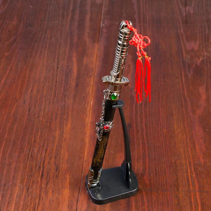 Сувенирный кинжал на подставке, на ножнах дракон, рукоять в форме светового меча, 25 см