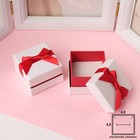 Коробочка подарочная под кольцо/серьги "Рафаэлло" 5*5см, цвет бело-красный Коробочка подарочная под кольцо/серьги "Рафаэлло" 5*5см, цвет бело-красный