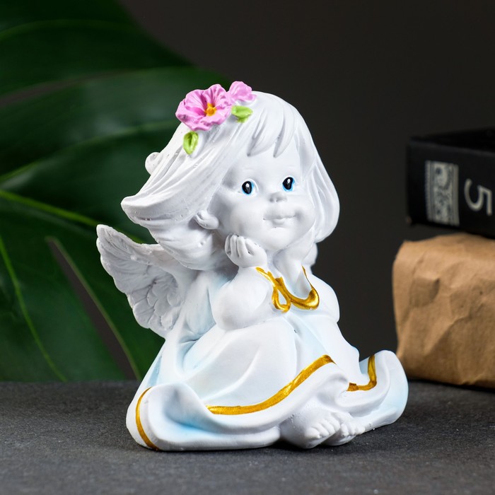 Фигура "Малышка-ангел с цветами в волосах" 7х8х9см