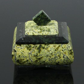 Шкатулка ′Ларчик′, 8х8х7 см, натуральный камень, змеевик в Донецке
