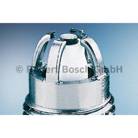 Свеча зажигания BOSCH 0242240590 4040710