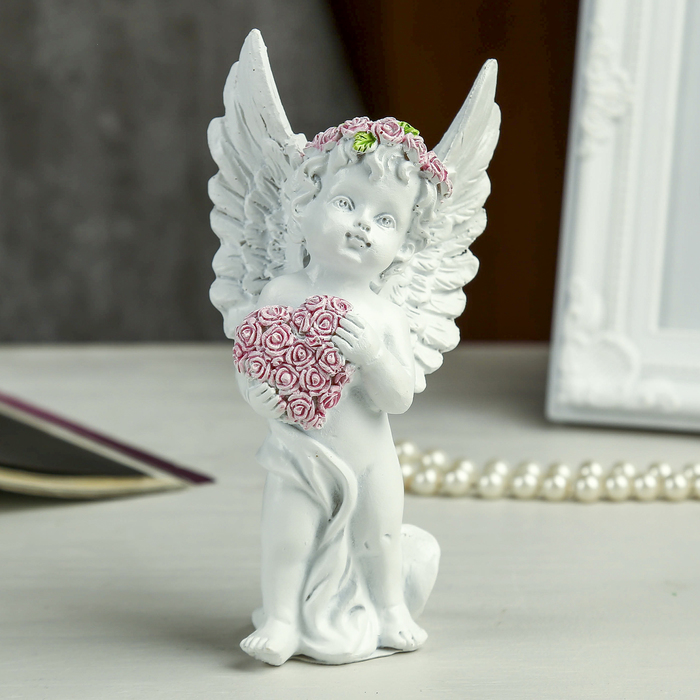 Сувенир полистоун "Ангел в розовом венке с сердцем из роз" МИКС 15х7,8х5,5 см - фото 639083