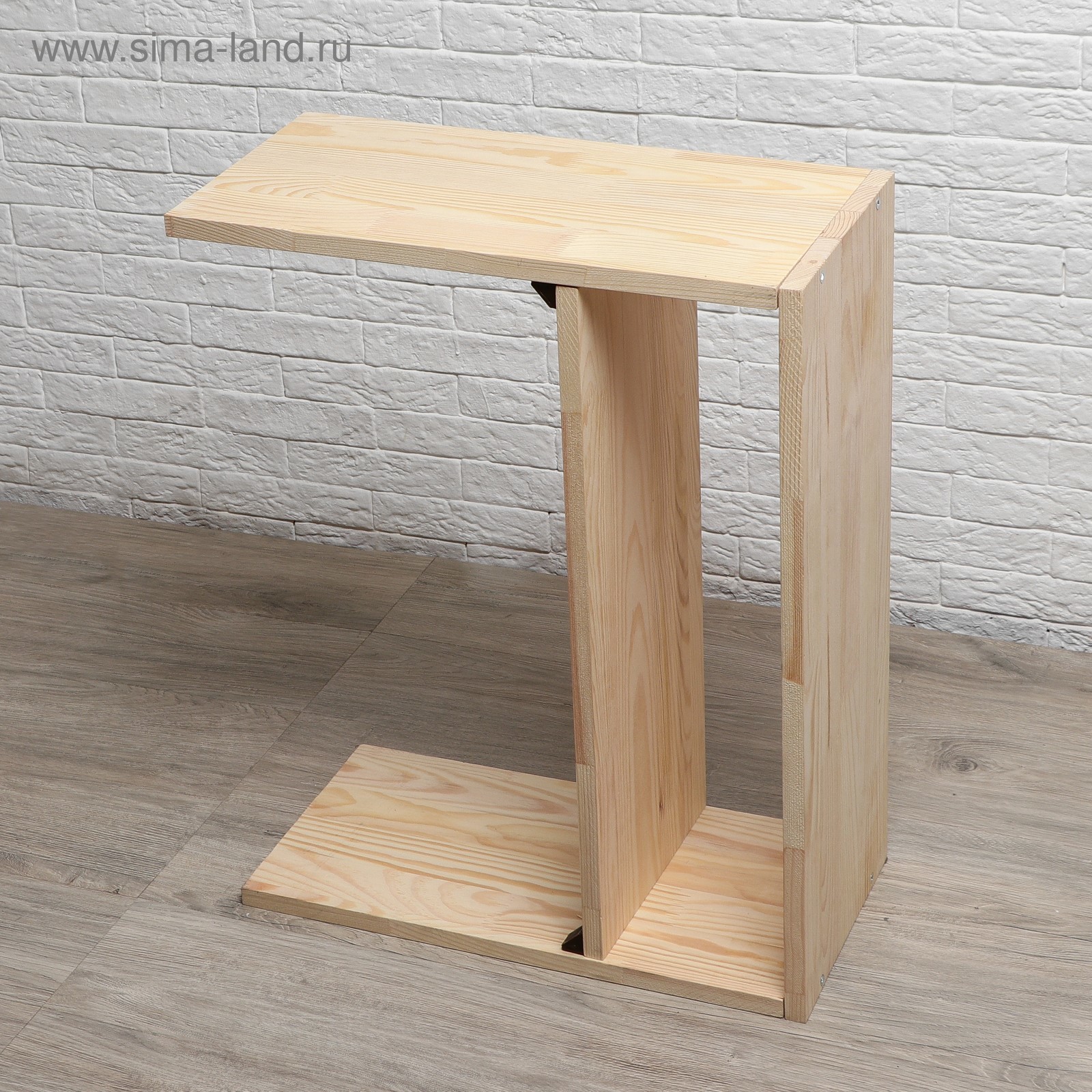 Придиванный столик из дерева
