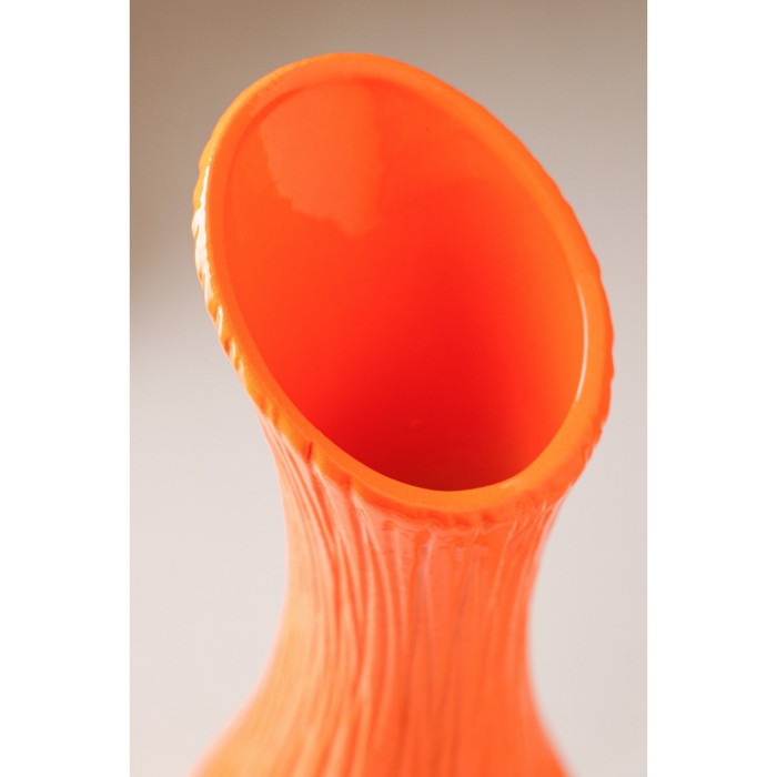 Оранжевый 32. Оранжевый 32. Оранжевая подарочная коробка. Что в оранжевой коробке. Оранжевая керамическая ваза.