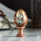 Egg gift "our lady of God of mercy", on the stand
