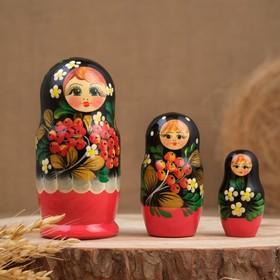 Матрёшка «Рябина», чёрный платок, 3 кукольная, 12 см в Донецке