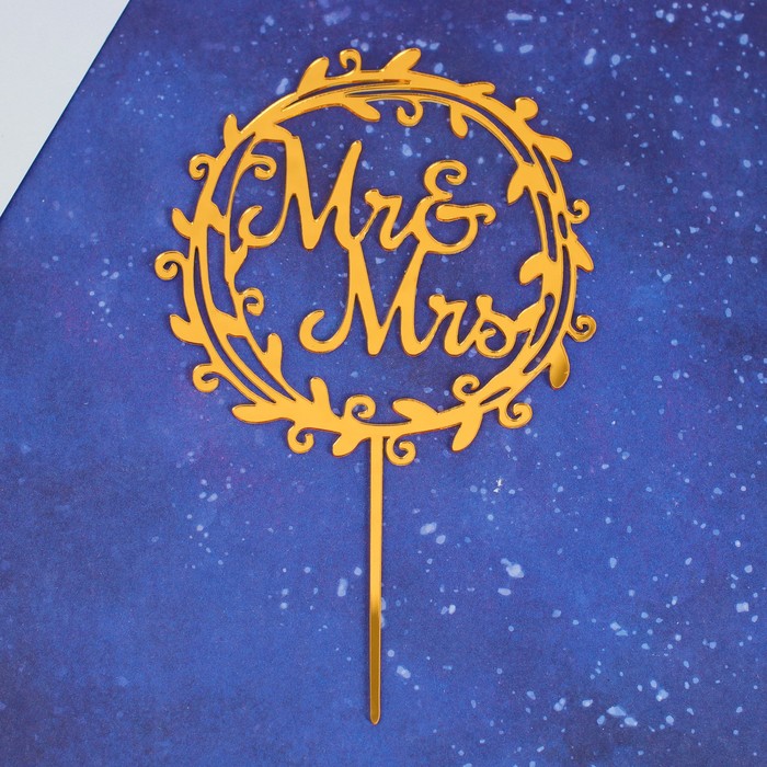 Топпер «Mr&Mrs», в венке, цвет золотой