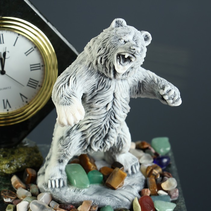 Медведь часы