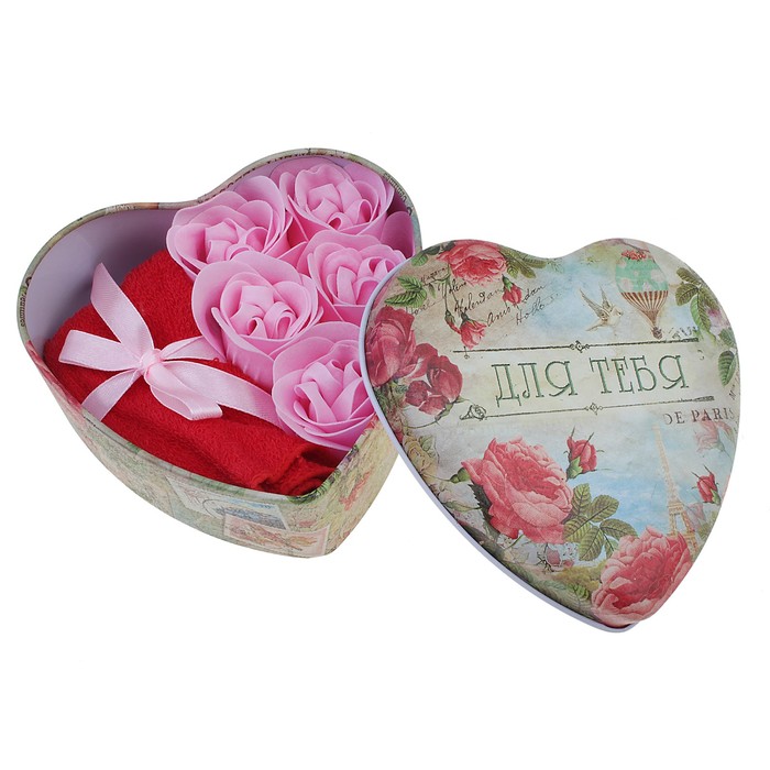 Набор мыльных лепестков в шкатулке-сердце "Для тебя": 5 бутонов и полотенце (20х20)