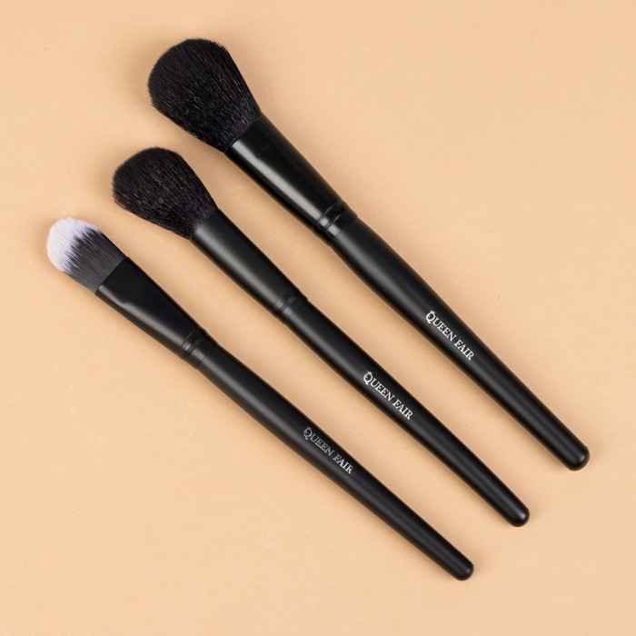Набор кистей для макияжа «Premium Brush», 3 предмета в чехле, цвет чёрный