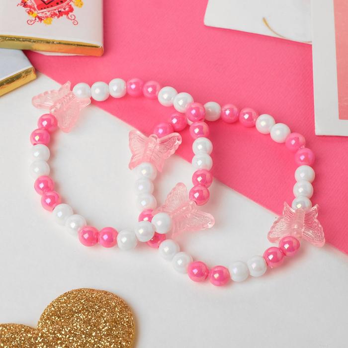 White with Pink Mother of Pearl Bracelet with Butterfly