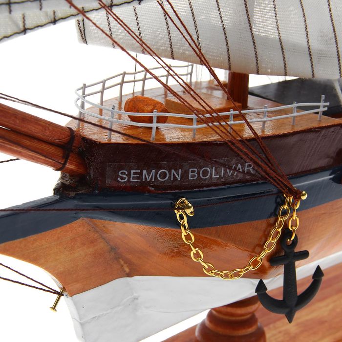 Корабль сувенирный большой «Симон Боливар», борта синие, паруса белые, 8 × 67 × 48 см