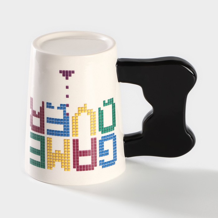 игра про кружки. кружки с картинками из игр. игра кружка. кружки гейм овер. игра кружка.